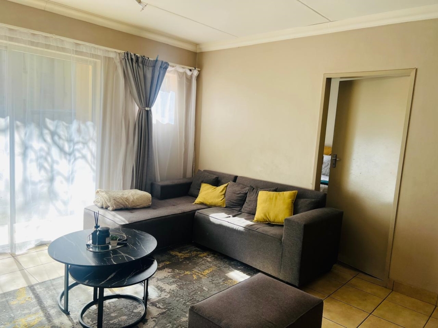 2 Bedroom Property for Sale in Geelhoutpark North West
